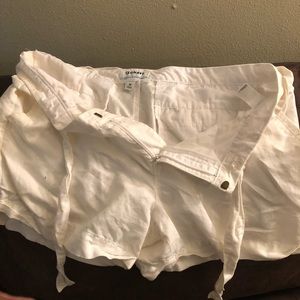 Old Navy white linen shorts